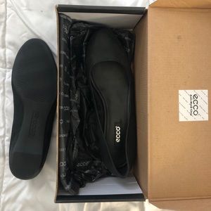 Ecco flats